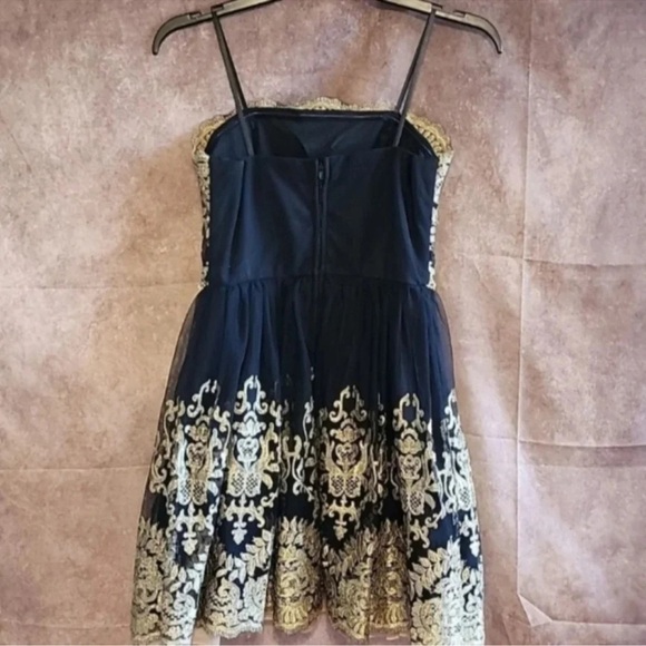 Elegant Black and gold mini prom party Dress size 3 - Picture 4 of 6